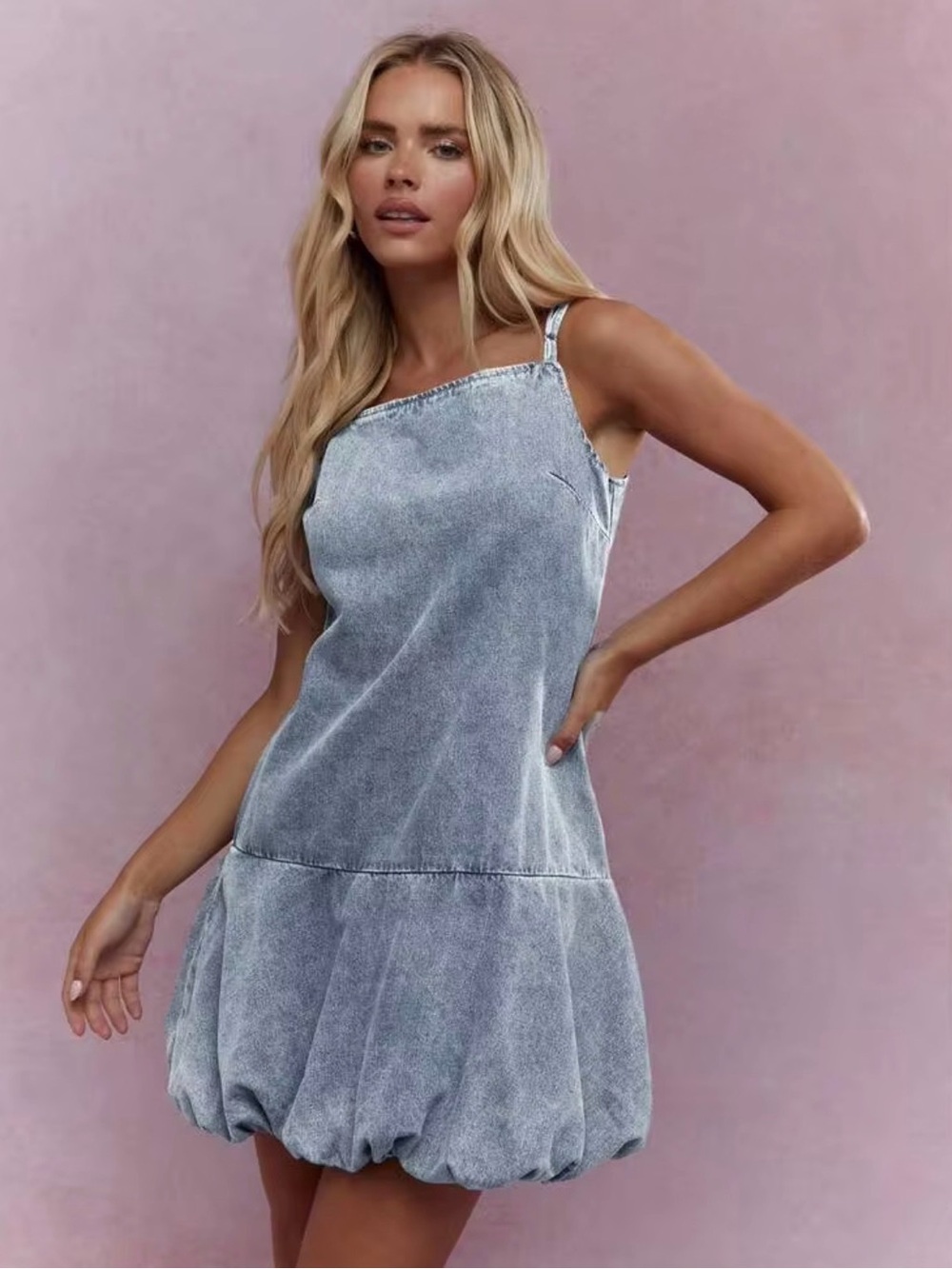 Missguided Washed Bubble Hem Spaghetti‎ Strap Denim Mini Dress Light Wash S